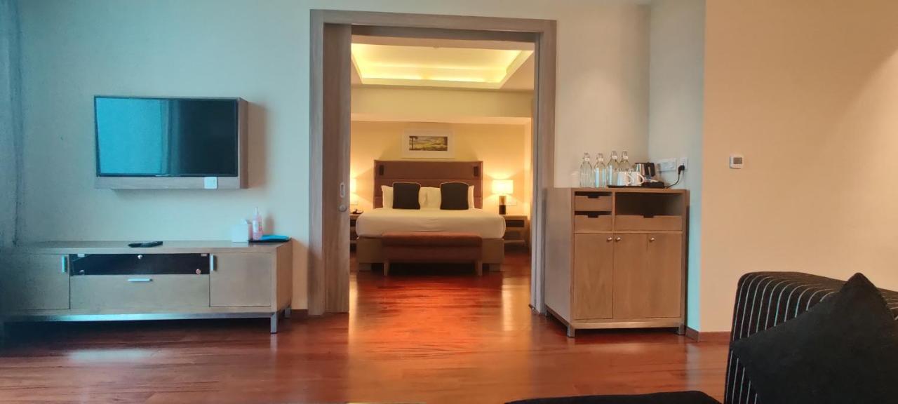 O By Tamara, Trivandrum Thiruvananthapuram Εξωτερικό φωτογραφία A suite at the hotel