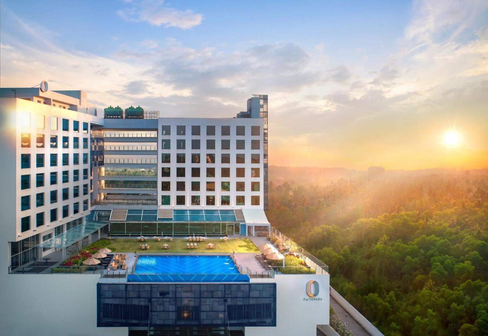 O By Tamara, Trivandrum Thiruvananthapuram Εξωτερικό φωτογραφία The hotel's rooftop pool
